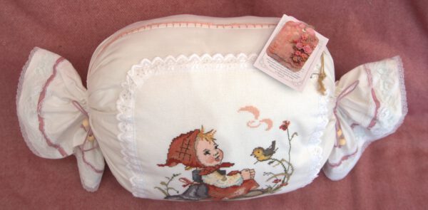 Kussen 'Ontmoeting in de weide' kruissteekpatroon